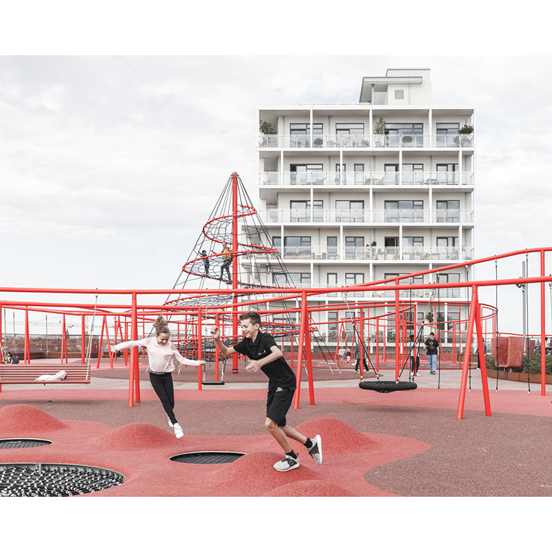 Swing Kingdom